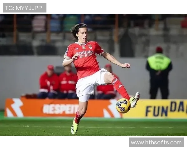 巴萨关注本菲卡19岁后卫奥利维拉德科与经纪人深入洽谈 巴萨关注本菲卡19岁后卫奥利维拉德科与经纪人深入洽谈